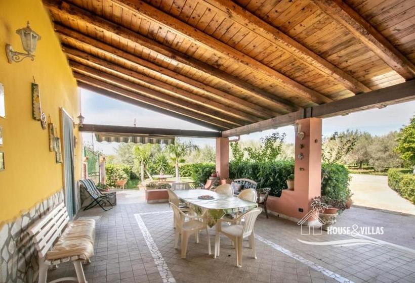 צימר Oasi A Vendicari