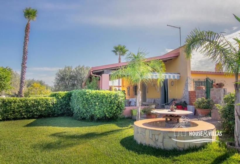 צימר Oasi A Vendicari