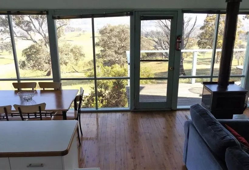 Burnt Creek Cottages