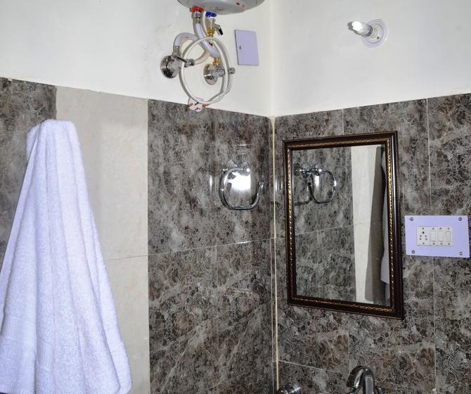 בית מלון כפרי Bob S N Barley