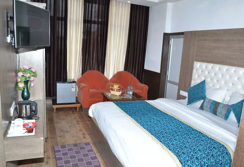 Отель Bob S N Barley