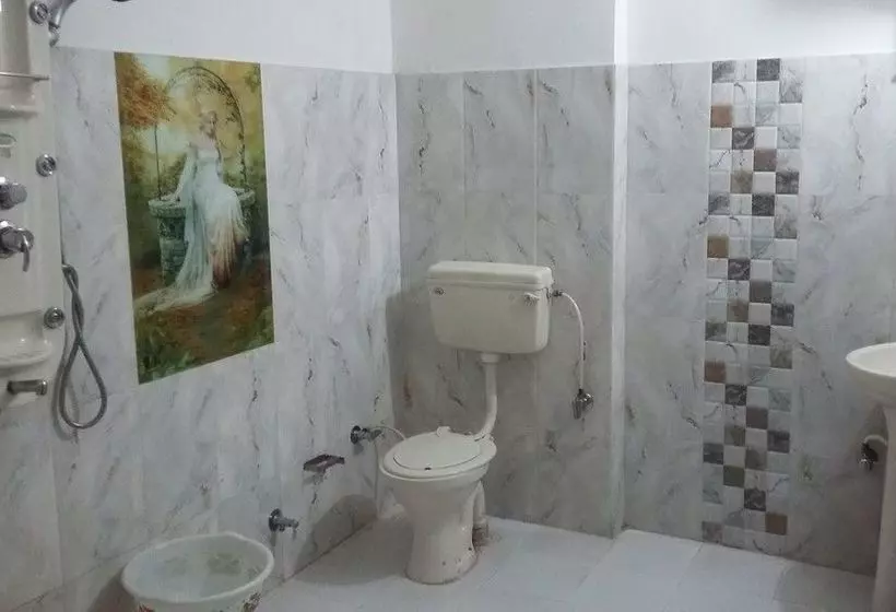 Отель Bob S N Barley