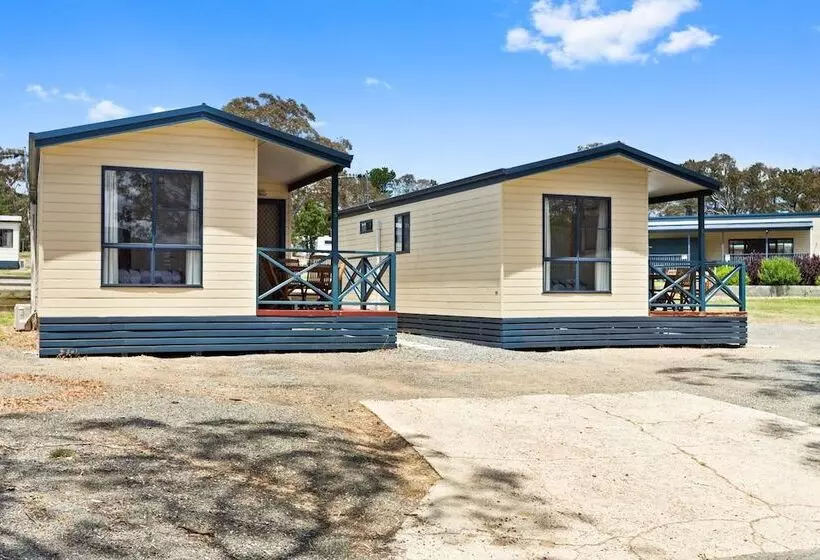 酒店 South Goulburn Caravan Park