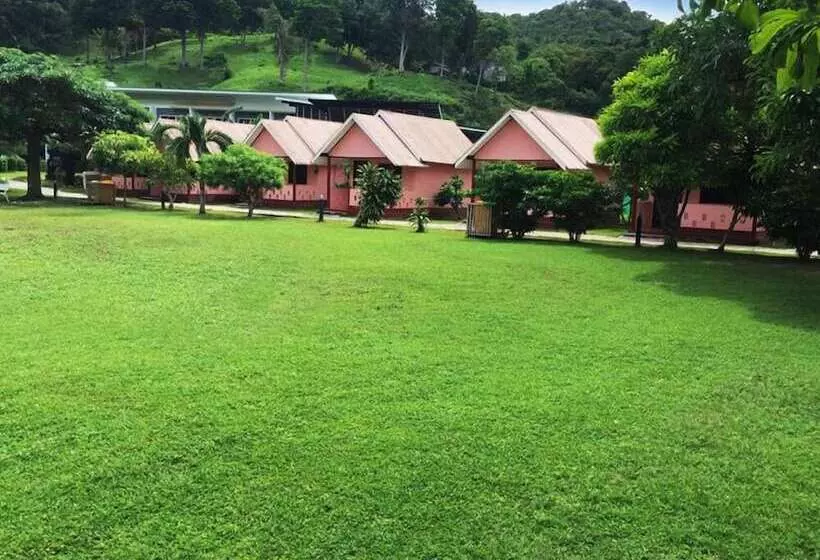 Hotel Gypsy Sea View Resort  Phi Phi Island