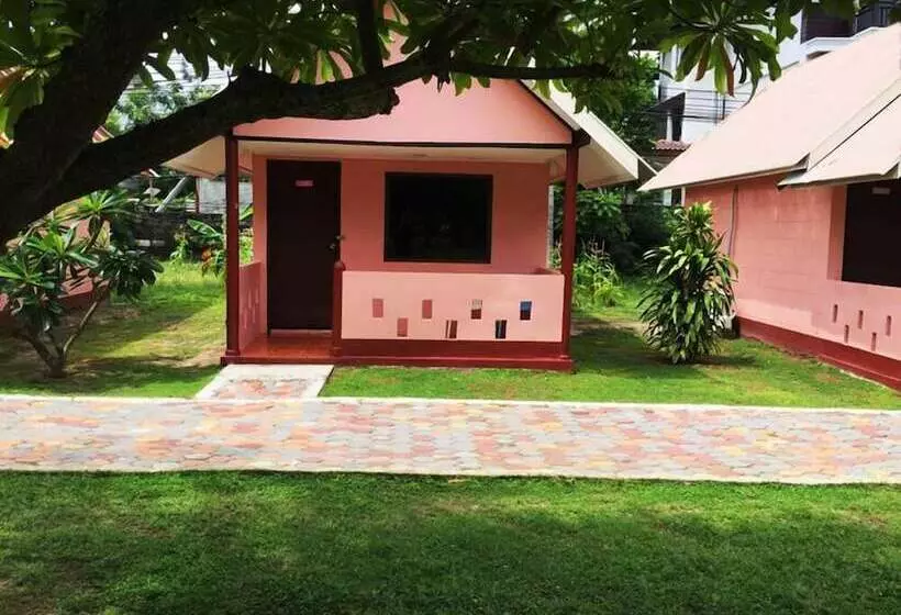 Hotel Gypsy Sea View Resort  Phi Phi Island