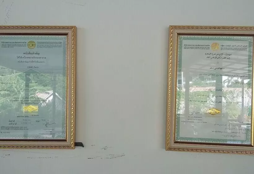 Hotel Gypsy Sea View Resort  Phi Phi Island