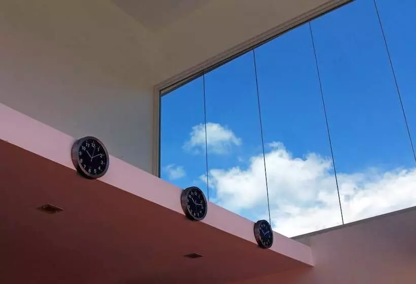 Hotel Gypsy Sea View Resort  Phi Phi Island