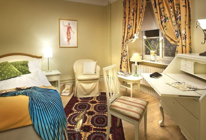 هتل åkeshofs Slott