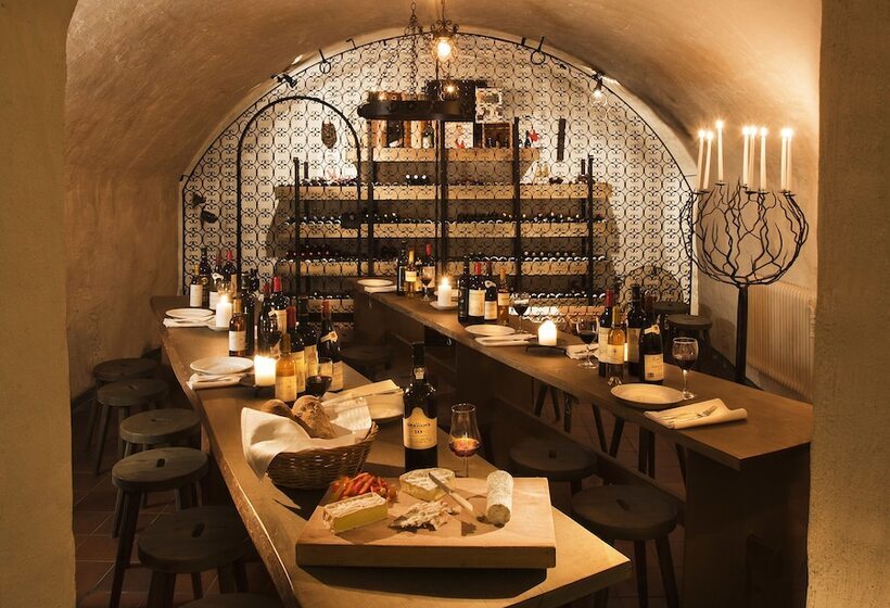 هتل åkeshofs Slott