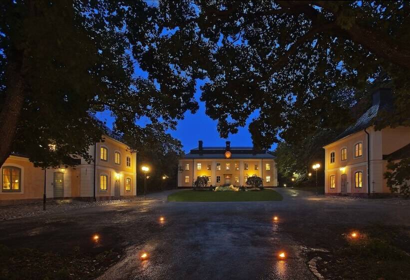 هتل åkeshofs Slott