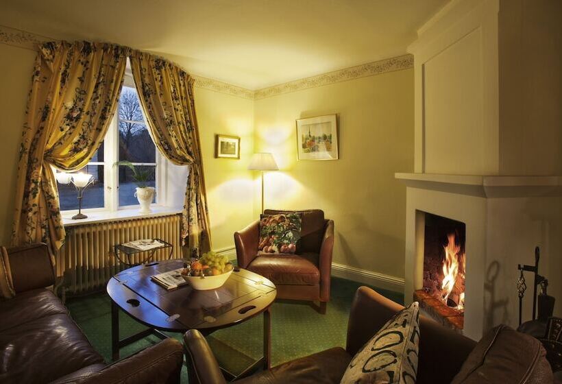 هتل åkeshofs Slott