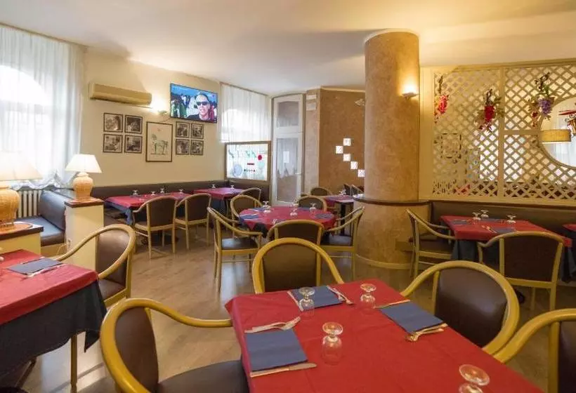 Отель La Lanterna