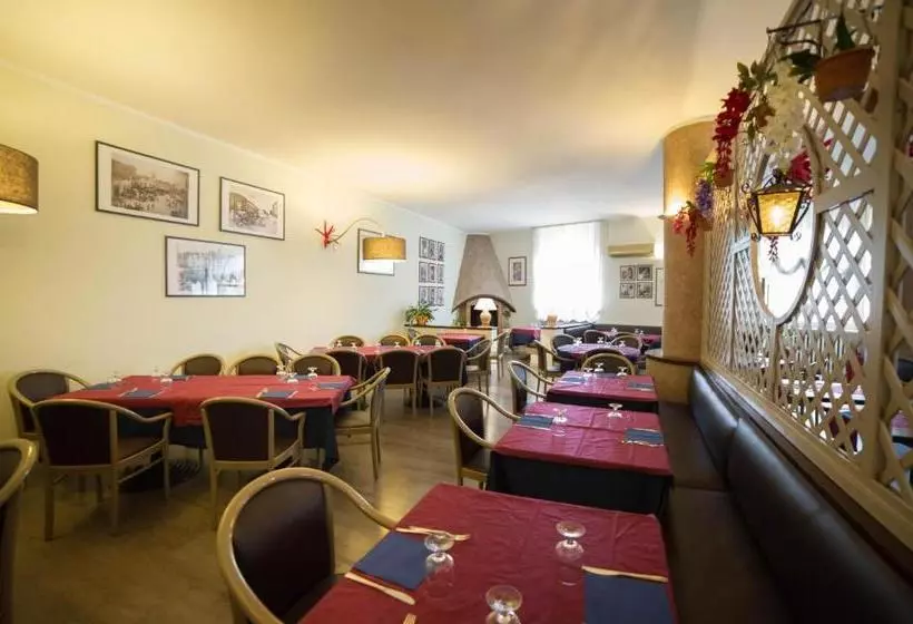 Отель La Lanterna