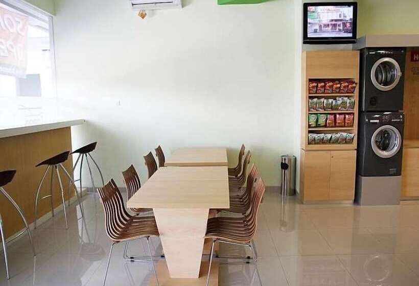 Hotell Simple Inn Solo