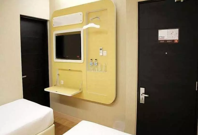 هتل Simple Inn Solo