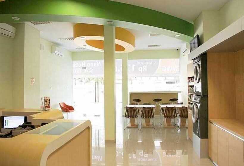 Hotell Simple Inn Solo