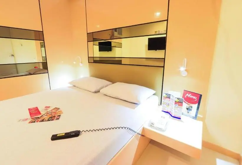 ホテル Sogo Alabang Rotonda