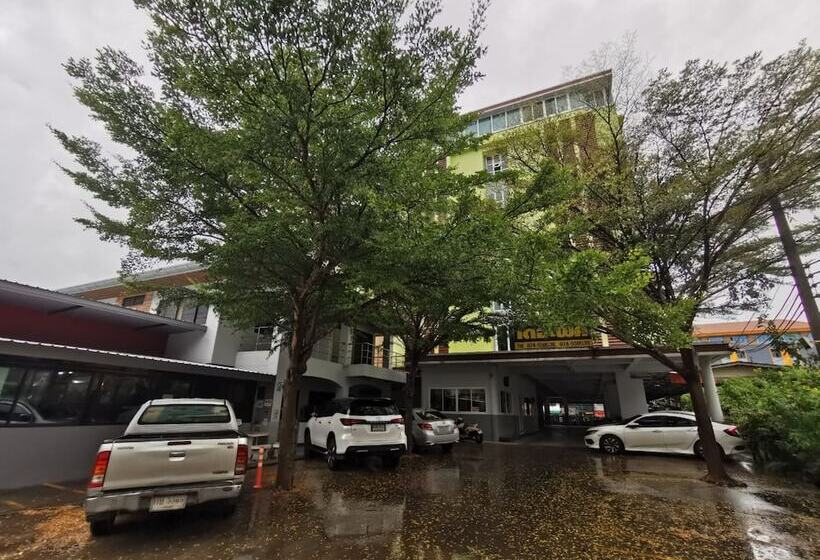 בית מלון כפרי The Peak Songkhla