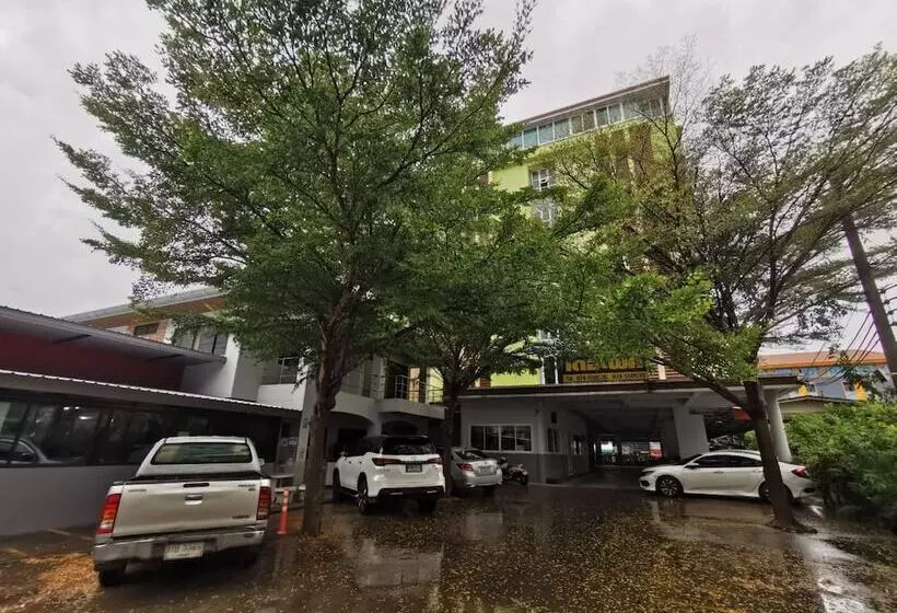 בית מלון כפרי The Peak Songkhla