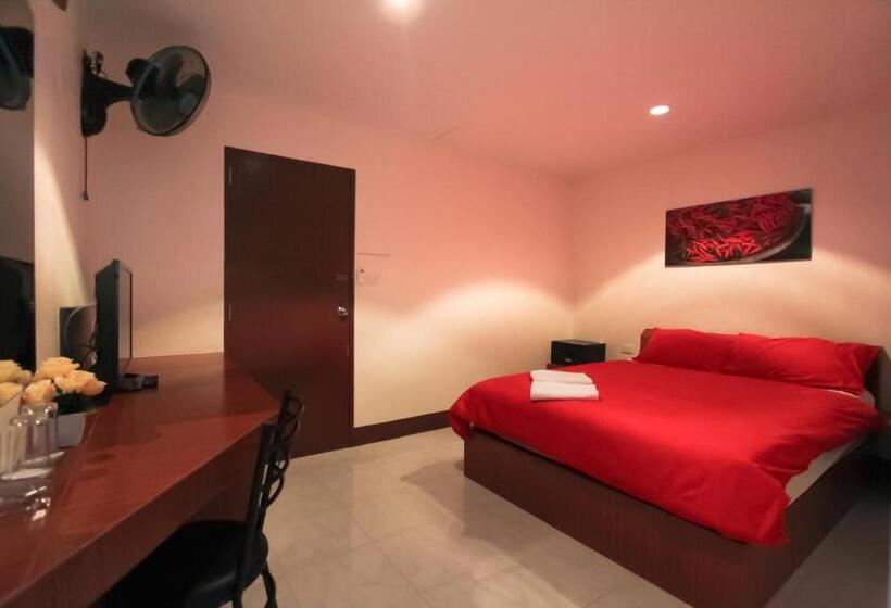 בית מלון כפרי Walking Street Guest House