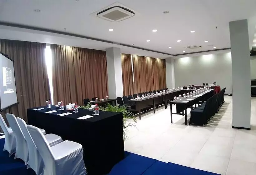 Xtra Hotel Bengkulu