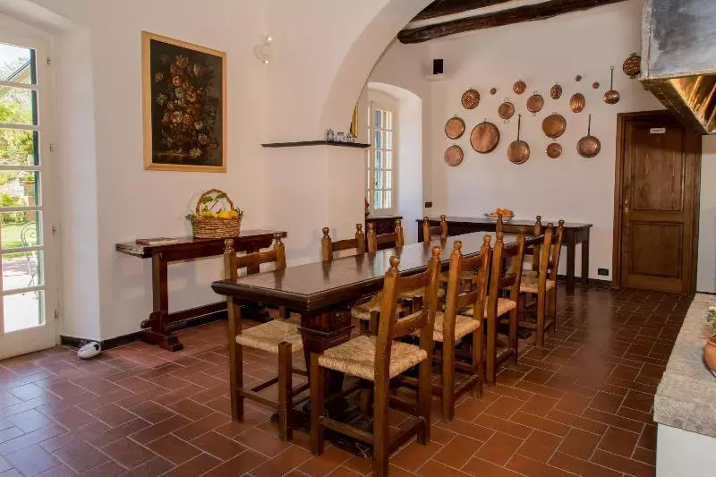 L Amandola Villa  Agriturismo