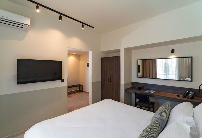 Mariette Rhodes Urban Suites