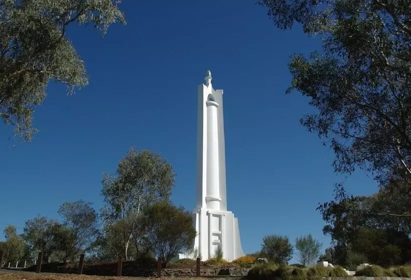 فندق على الطريق Fountain Court Motor Inn Albury