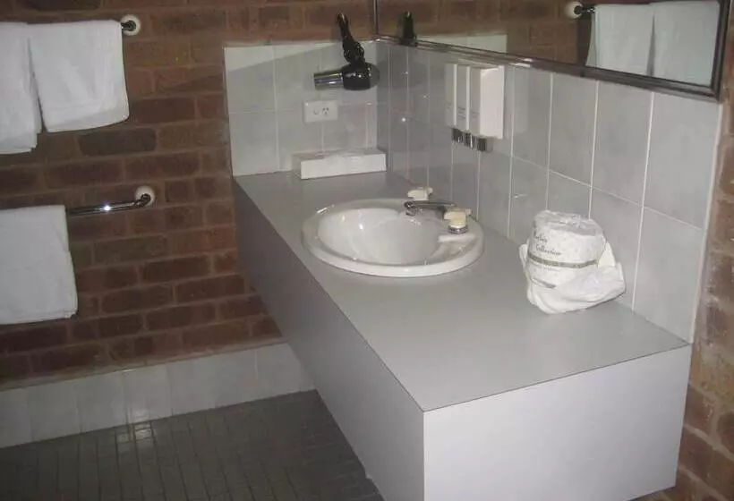 فندق على الطريق Fountain Court Motor Inn Albury