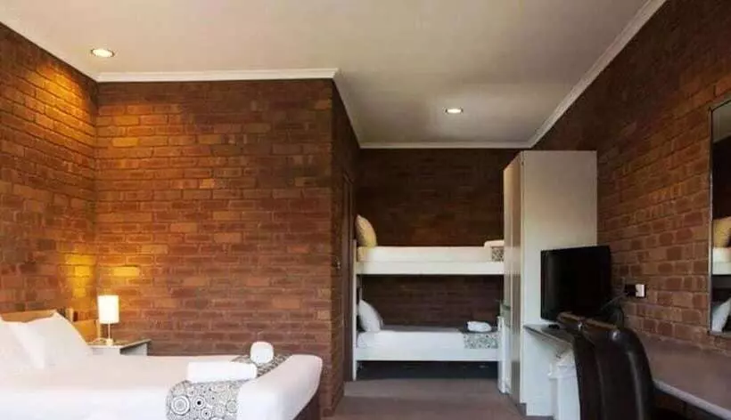 فندق على الطريق Fountain Court Motor Inn Albury