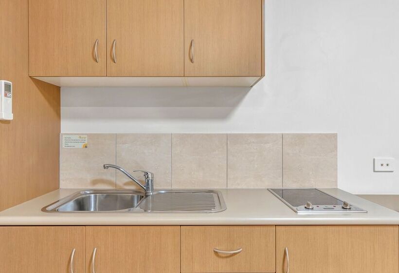 Motel Midlander Motor Inn