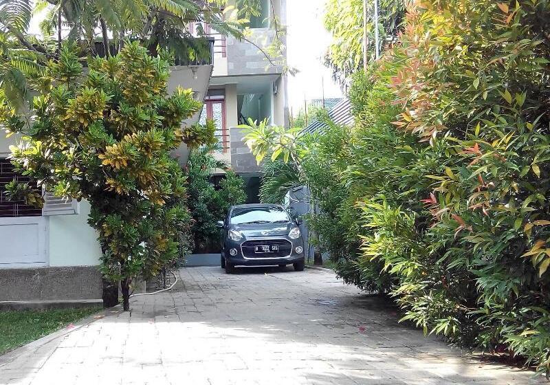 פנסיון Makassar Breeze Place Residence