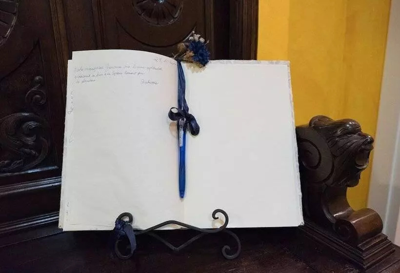 پانسیون Monteverdi Resort