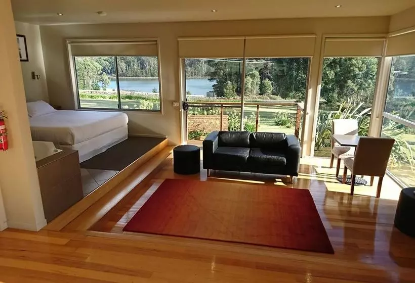 Little Norfolk Bay Events And Chalets