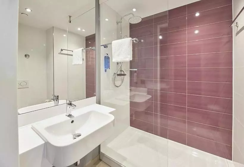 ホテル Premier Inn Karlsruhe City Am Wasserturm