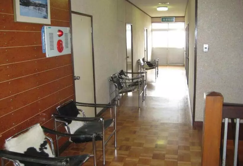 הוסטל Towadako Backpackers