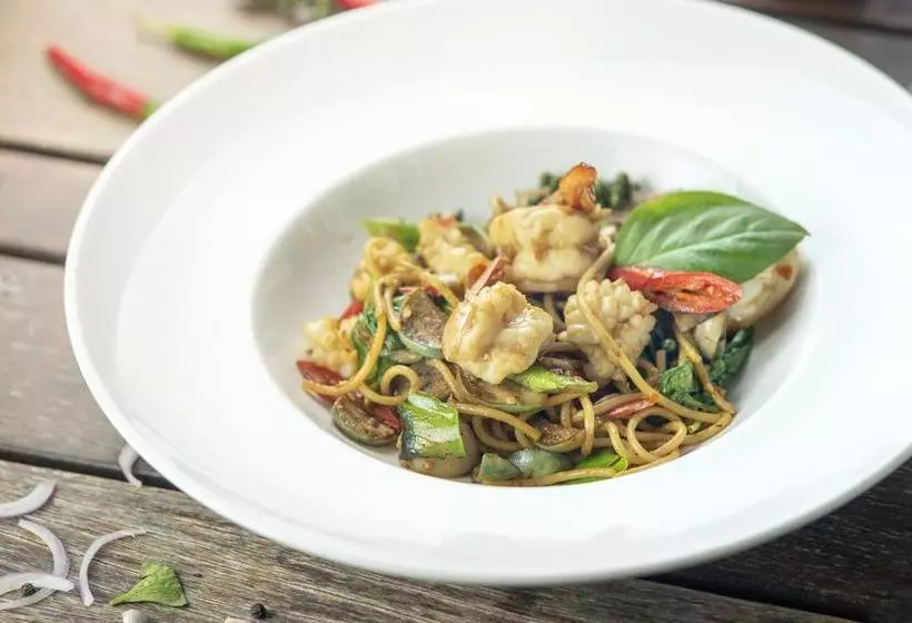 Bar And Bed Resort @ Samed