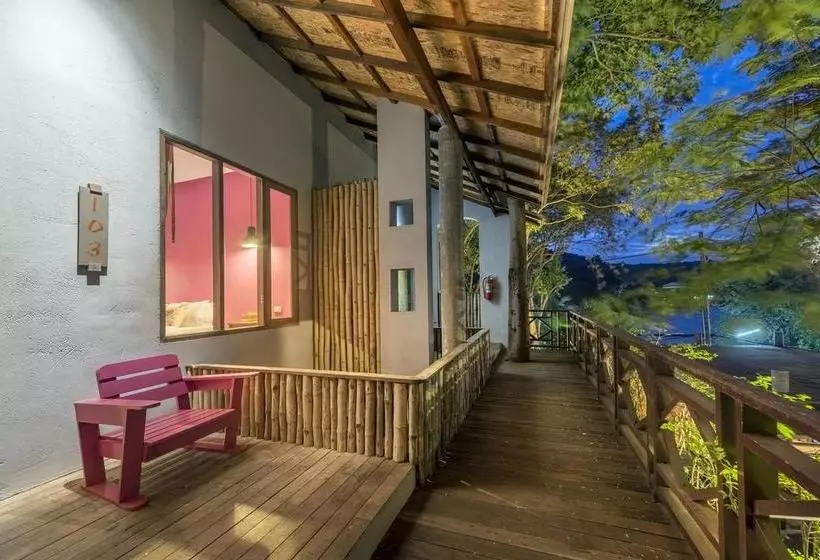 Bar And Bed Resort @ Samed