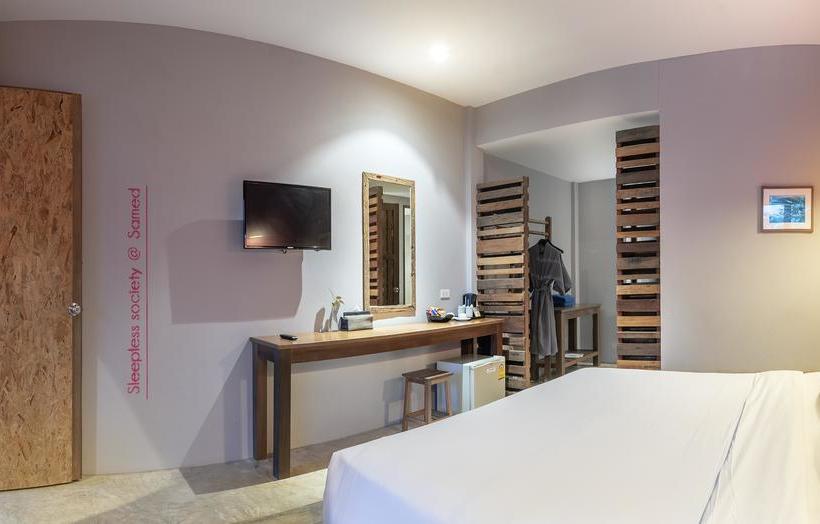 Bar And Bed Resort @ Samed