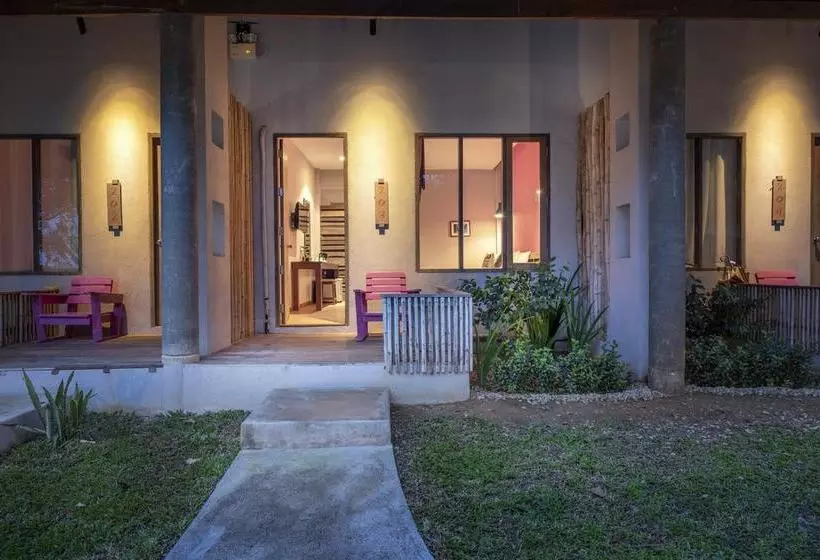 Bar And Bed Resort @ Samed