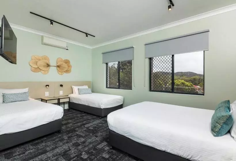 Отель Nightcap At Atherton