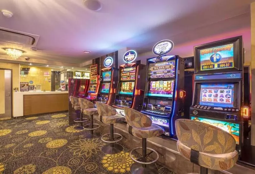 Отель Nightcap At Atherton