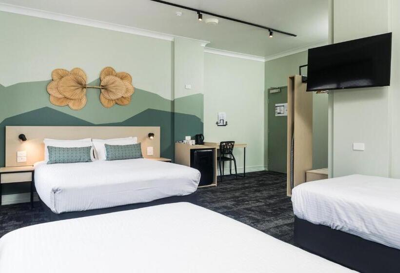 Hotel Nightcap At Atherton