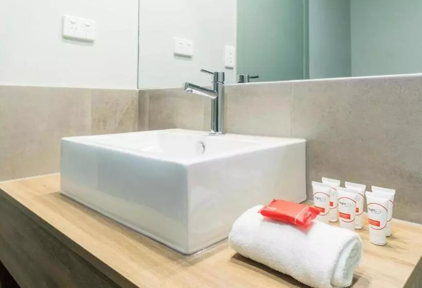 Отель Nightcap At Atherton