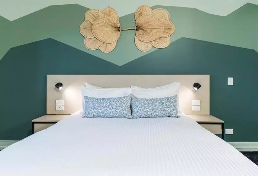 Отель Nightcap At Atherton