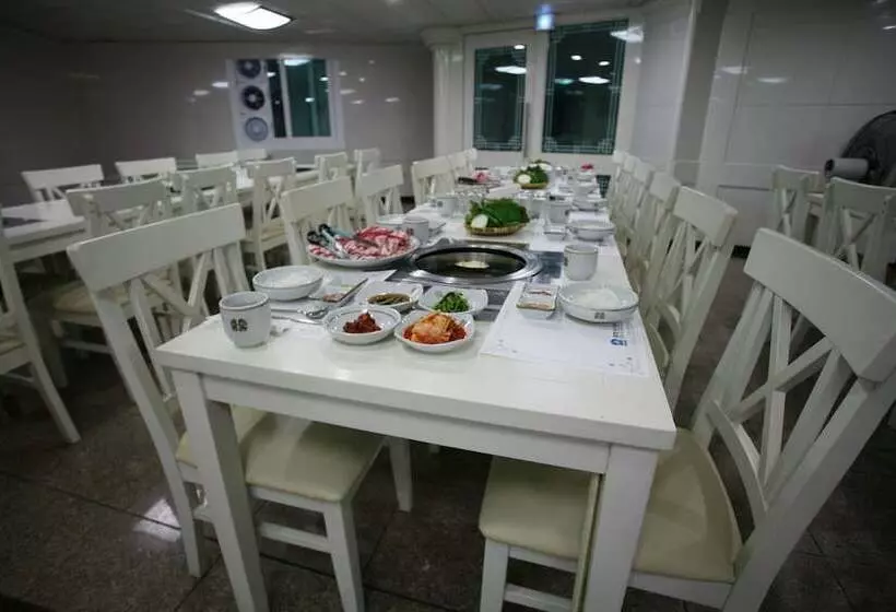 호텔 Donghae Medical Spa Convention