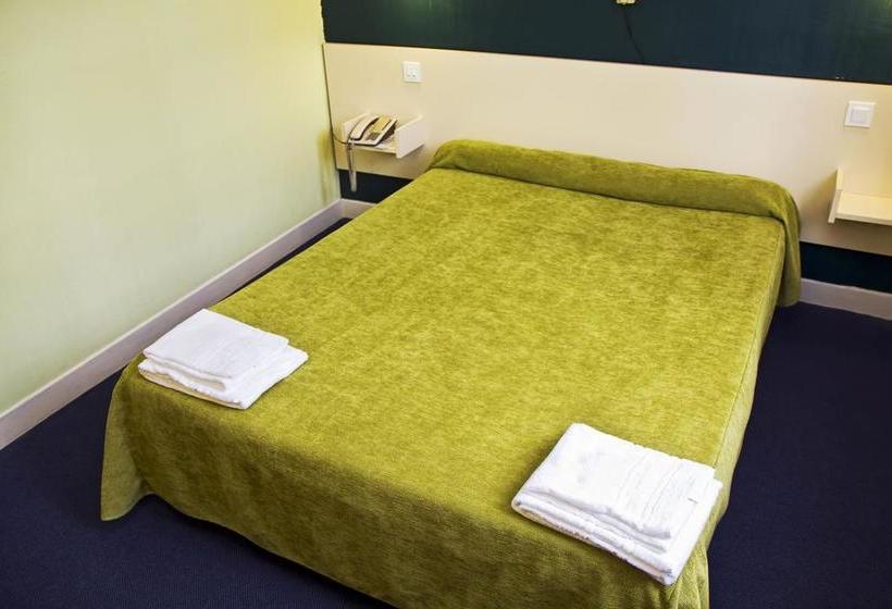 هتل Croix Des Nordistes