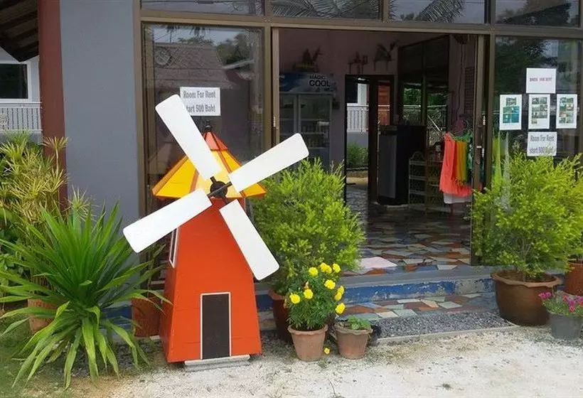 ホテル Maehaad Garden Inn