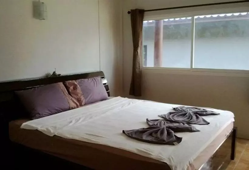 ホテル Maehaad Garden Inn