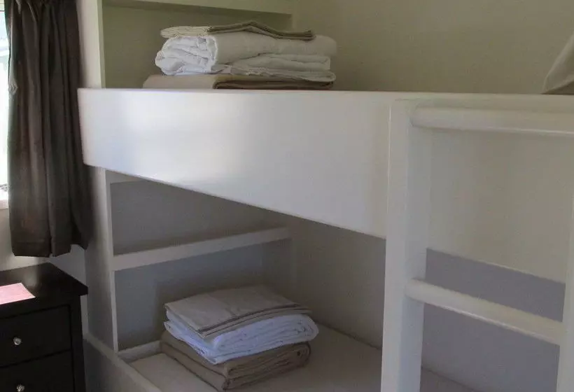 Отель Mercury Bay Holiday Park